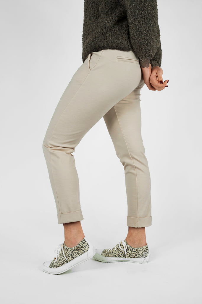 Elegante Joggpants aus Viskose-Mix-Qualität in beige