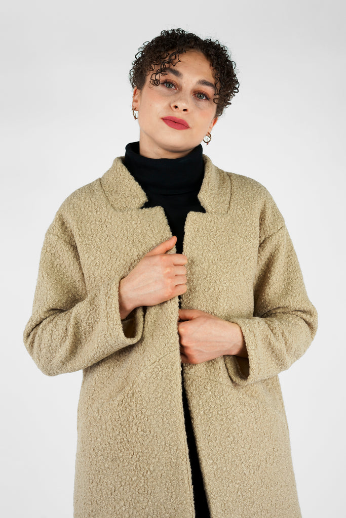 Jacke in Bouclé-Optik in beige
