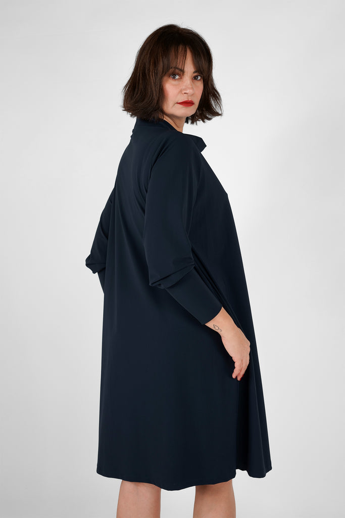 Kleid aus bi-elastischer Qualität in dunkelblau