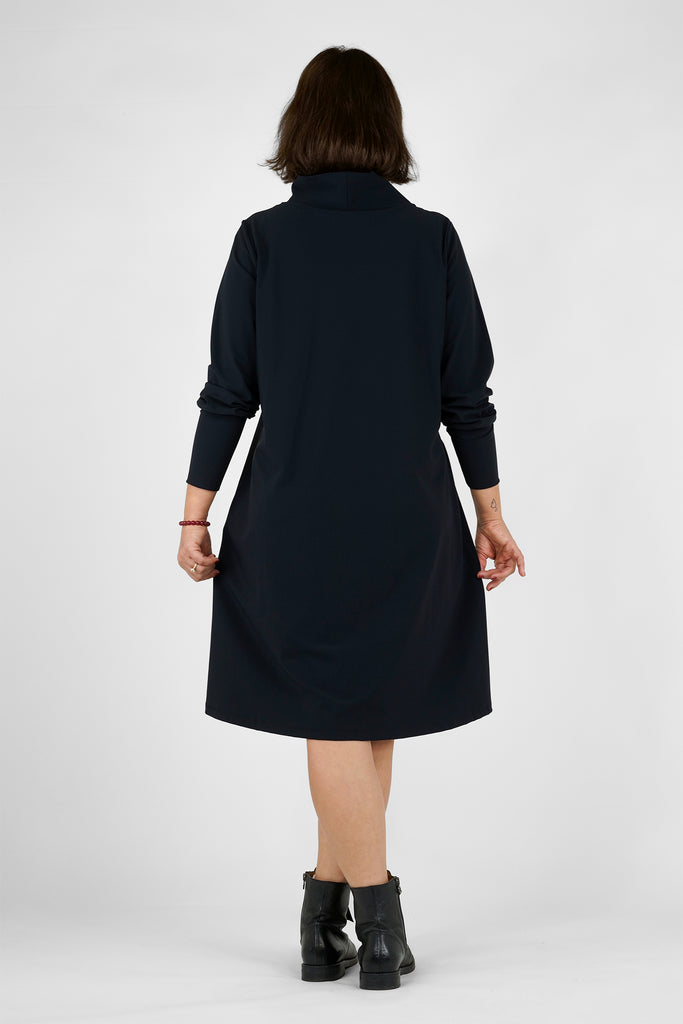 Kleid aus bi-elastischer Qualität in schwarz