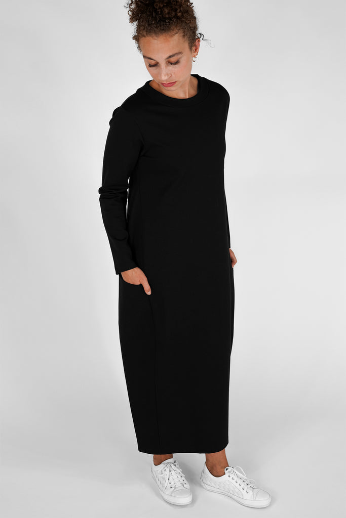 Langarm Midi-Kleid aus Viskose-Mix in schwarz