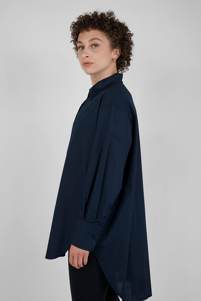 Oversize-Bluse aus reiner Baumwolle in dunkelblau