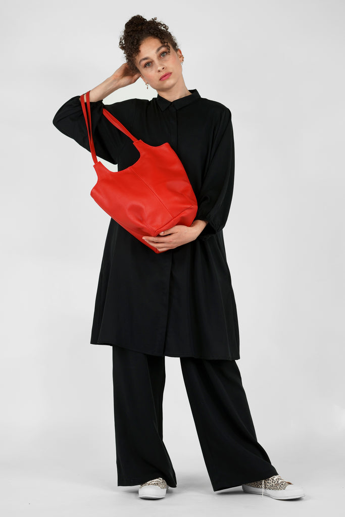 Shopper Maya aus genarbtem Leder in rot