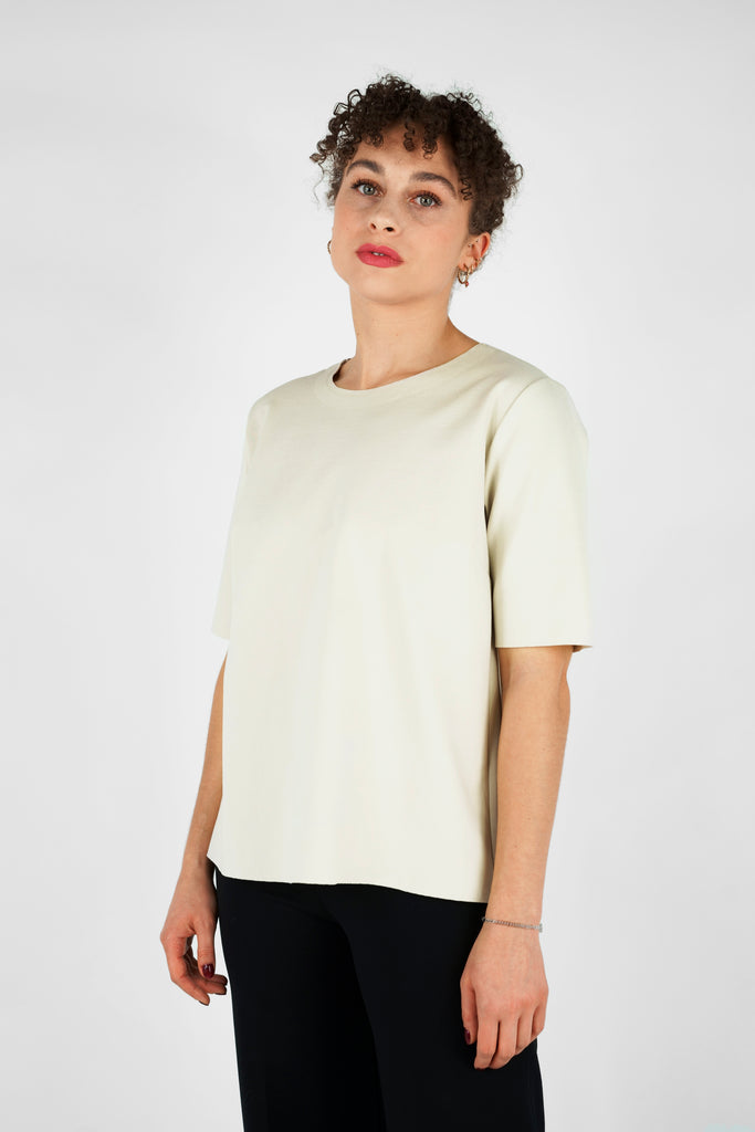 Basic Shirt aus Viskose-Mix-Qualität in creme