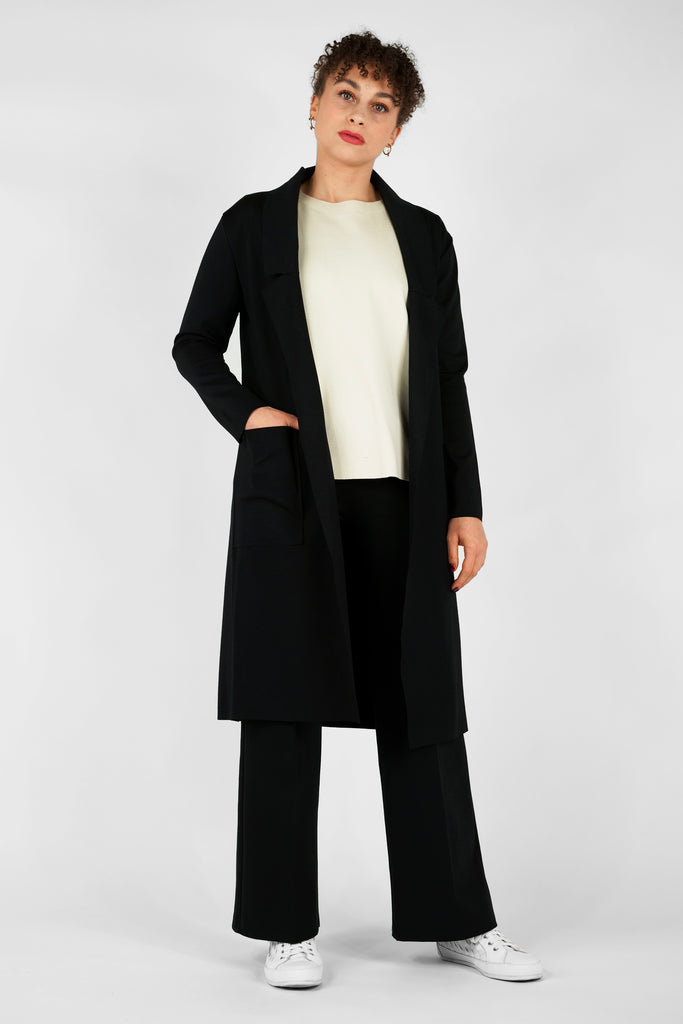 Lange Jersey-Jacke aus Viskose-Mix-Qualität in schwarz