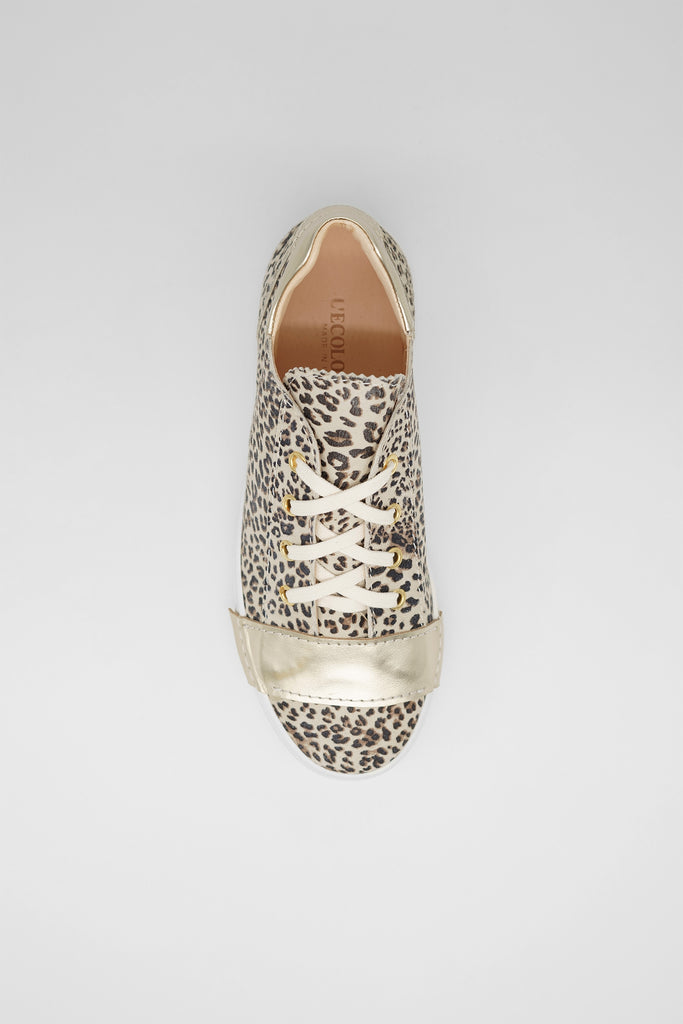 L'Ecologica Sneaker aus Veloursleder mit Leo-Print in beige